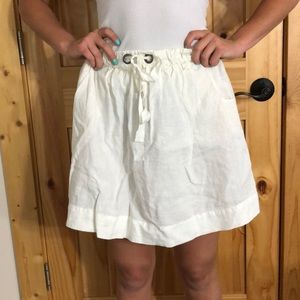 Loose white skirt!